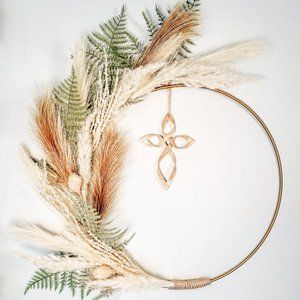 Scandinavian Inspired Cross Wreath